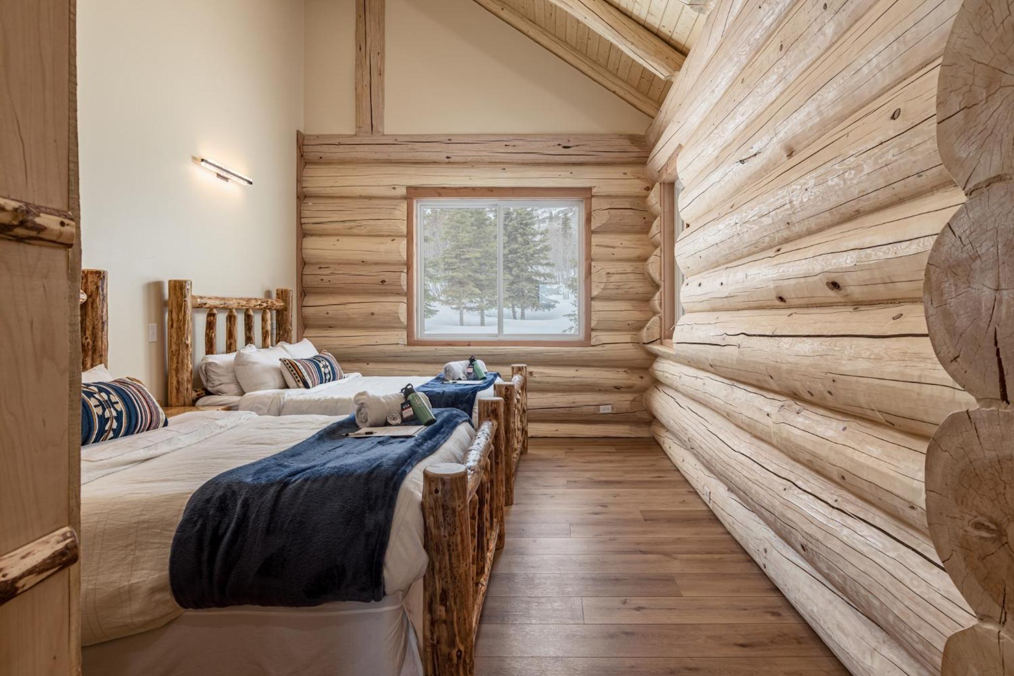 Majestic Valley Wilderness Lodge Sutton-Alpine Extérieur photo