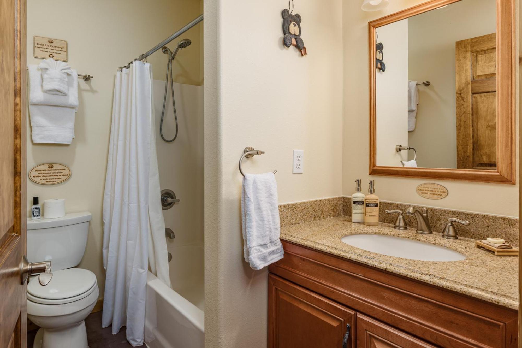 Majestic Valley Wilderness Lodge Sutton-Alpine Extérieur photo